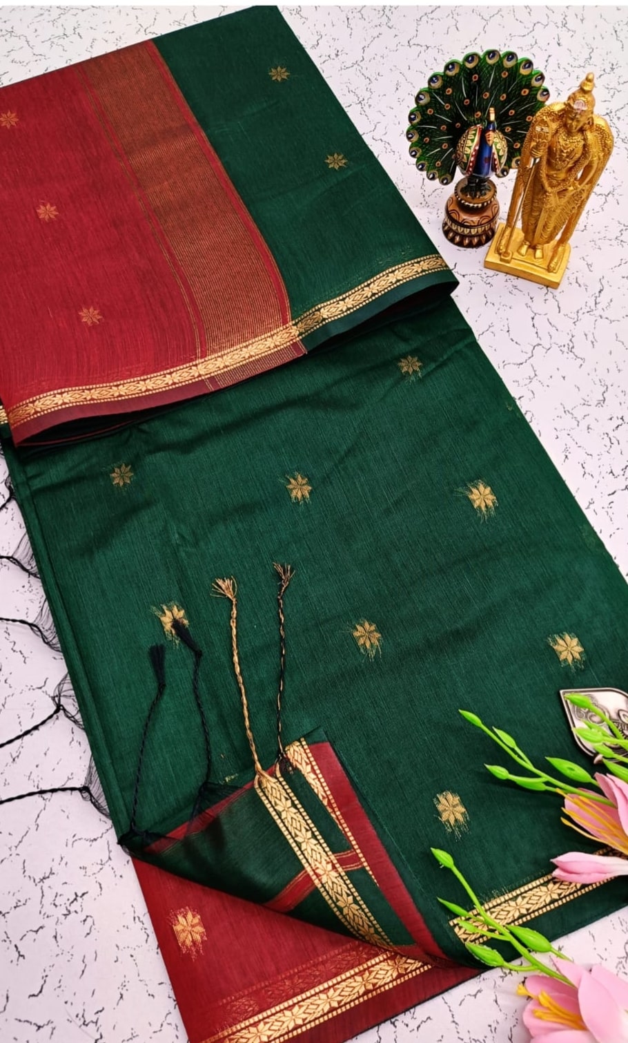 Exquisite Maheshwari Silk Cotton Saree- Bottle Green & Maroon