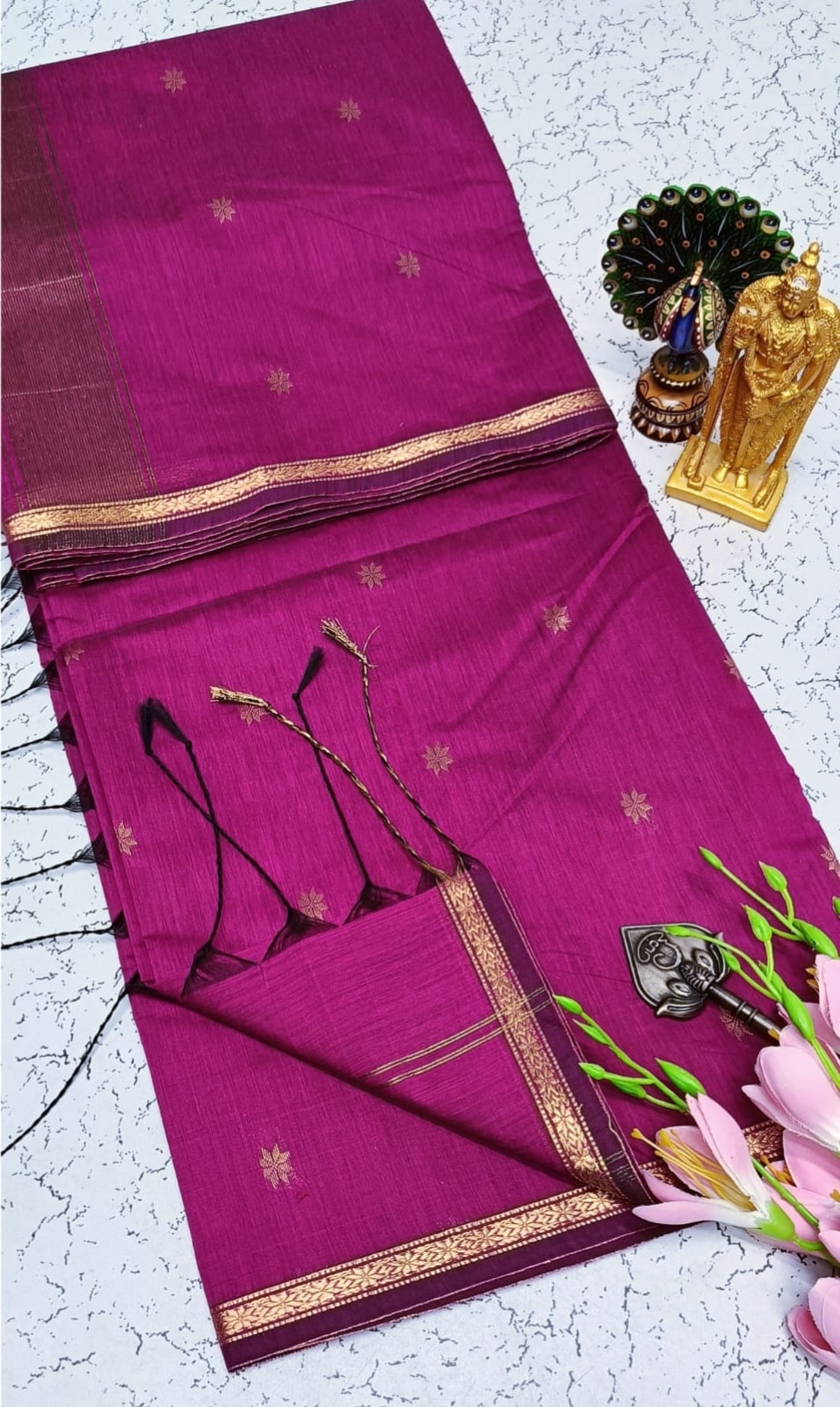 Exquisite Maheshwari Cotton Saree-Rani Pink with Gold Zari