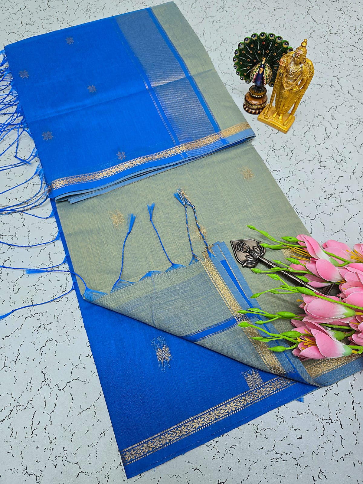 Exquisite Maheshwari Silk Saree - Blue & Grey - View 1