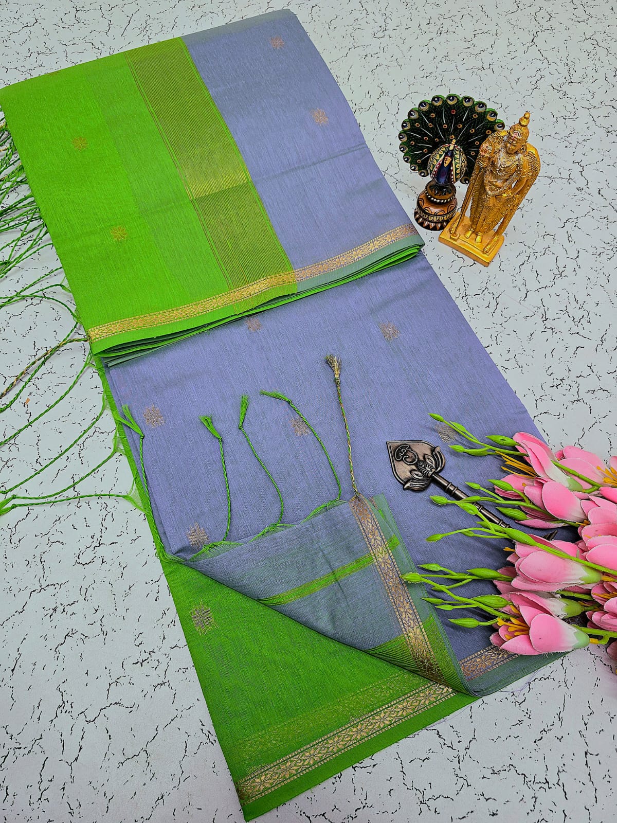 Exquisite Maheshwari Silk Saree - Lavender Grey & Lime Green - View 1