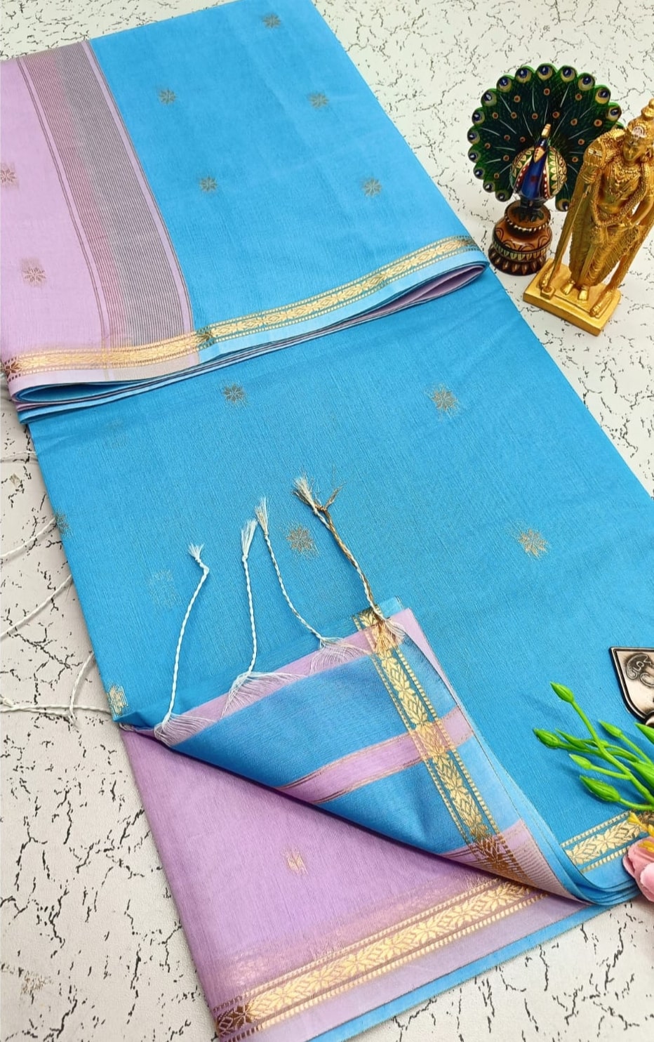 Exquisite Maheshwari Silk Cotton Saree- Sky Blue and Lavender