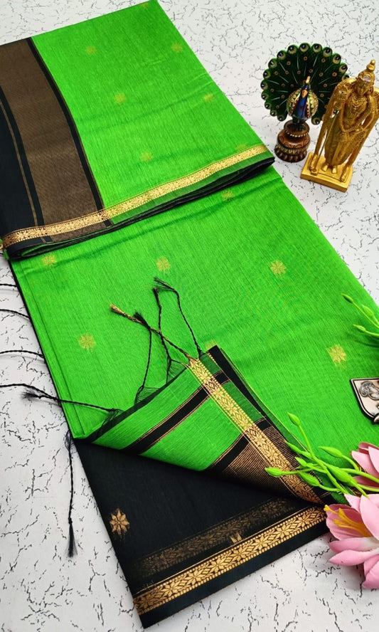 Exquisite Maheshwari Silk Cotton Saree- Parrot Green and Black