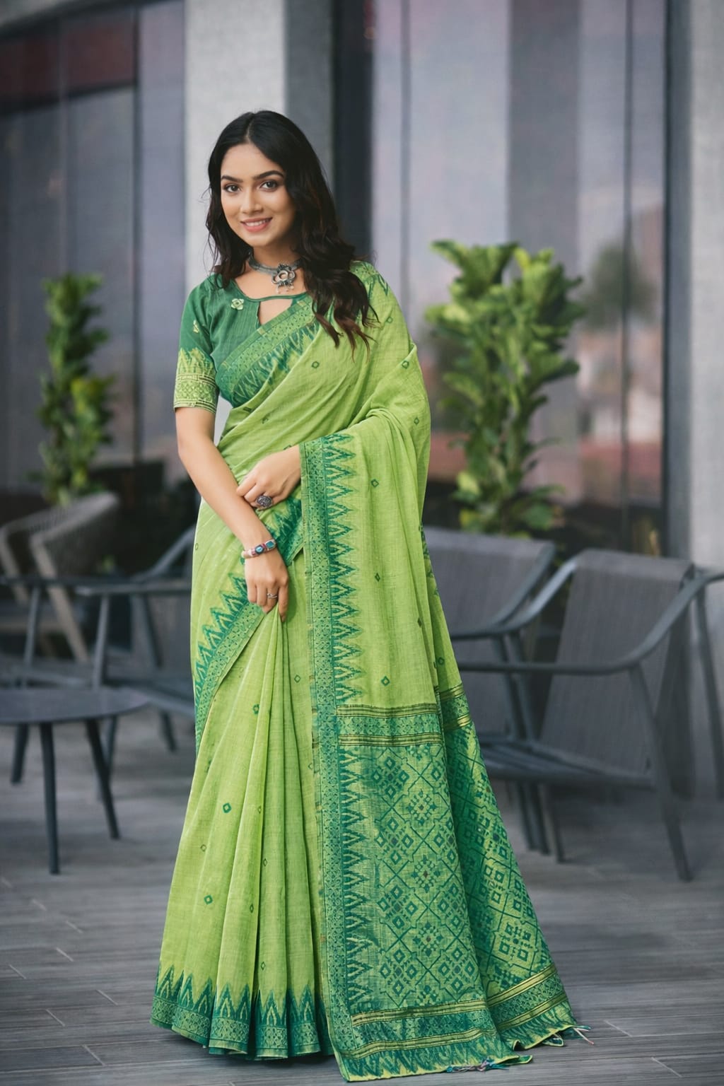 Linen Blend Bunker Print Saree with Woven Border